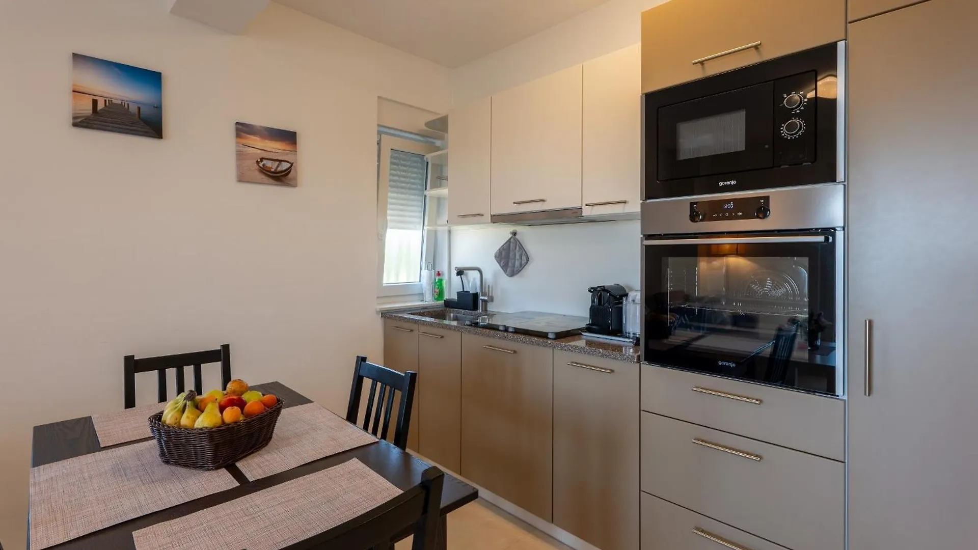 Mandre Sunset Apartment Laura - Only For Family