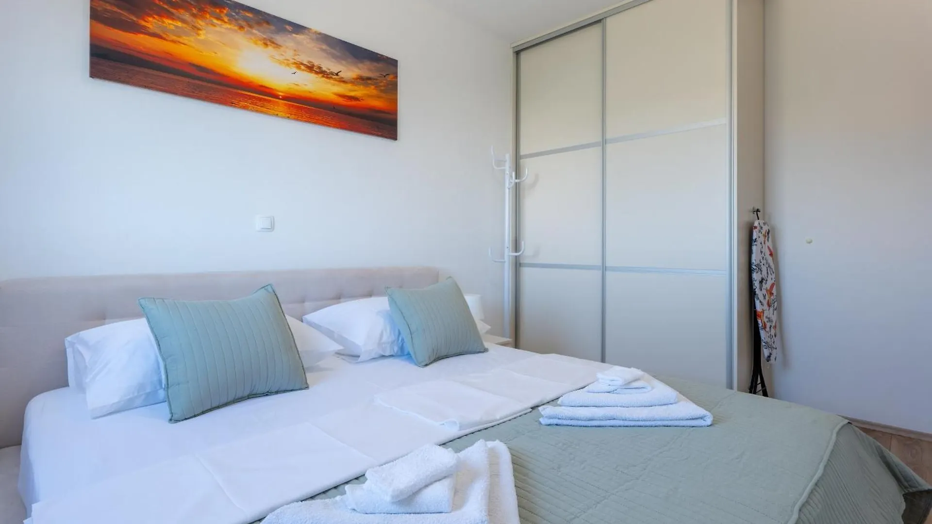 Mandre Sunset Apartment Laura - Only For Family 0*,  Croatia